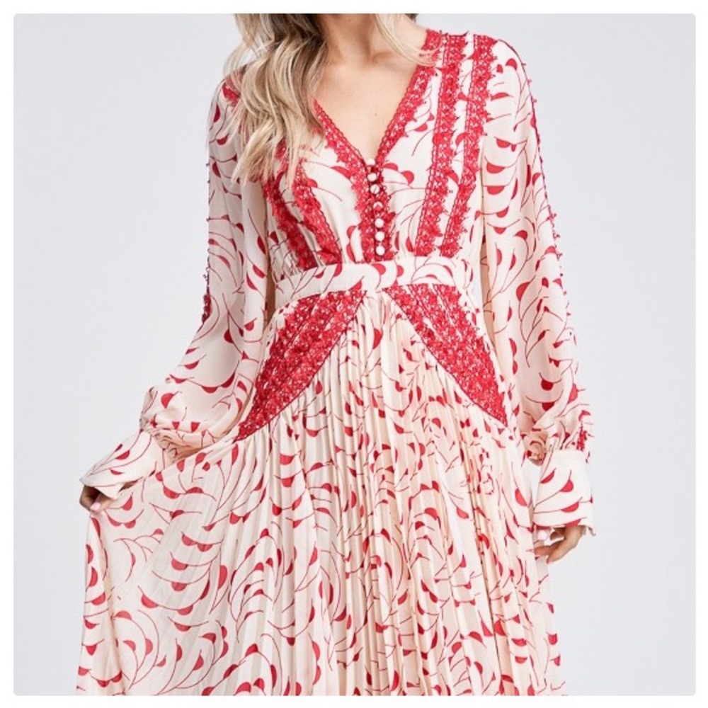 Camila Long Sleeve Maxi Dress - Picture 7 of 8